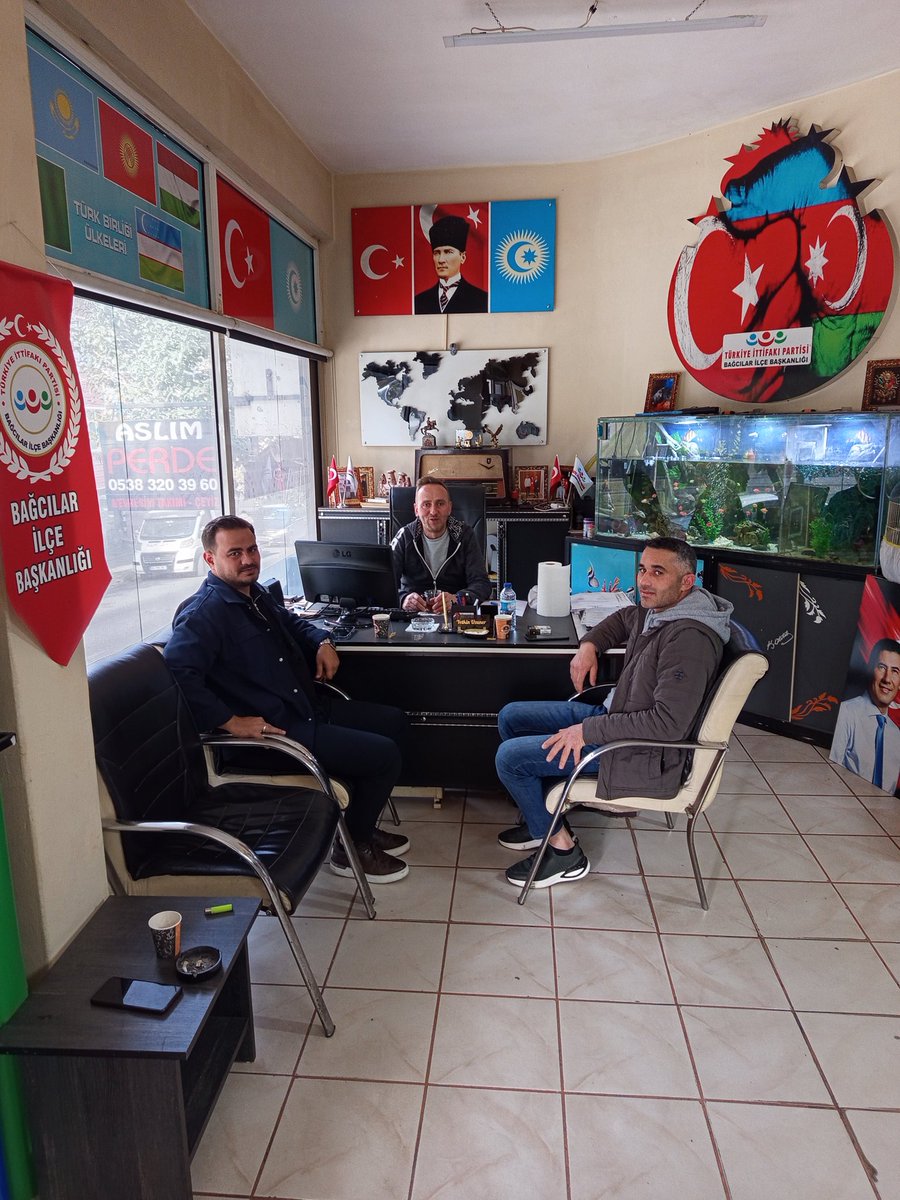 İstanbul il başkanlığımız Sn. Nezih Özdemir ve Tuzla İlçe Başkanımız ziyaretimize geldi. İstanbul kongreleri ile alakalı istişarelerde bulunduk. Nazik ziyaretleri için kendilerine teşekkür ediyorum. "Birliğimiz Daim Olsun" 🇹🇷 <a href="/IttifakPartisi/">Türkiye İttifakı Partisi</a> <a href="/ozdemirrnezih/">M.Nezih ÖZDEMİR</a> <a href="/Emrahkocam43795/">Emrah Kocaman</a>