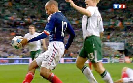 IrishPropaganda's tweet image. 16 years ago today, Thierry Henry cheated Ireland out of the 2010 World Cup 

Still hurts, won’t stop hurting until we get back to a World Cup and by God do we have a chance in March

🇮🇪💚