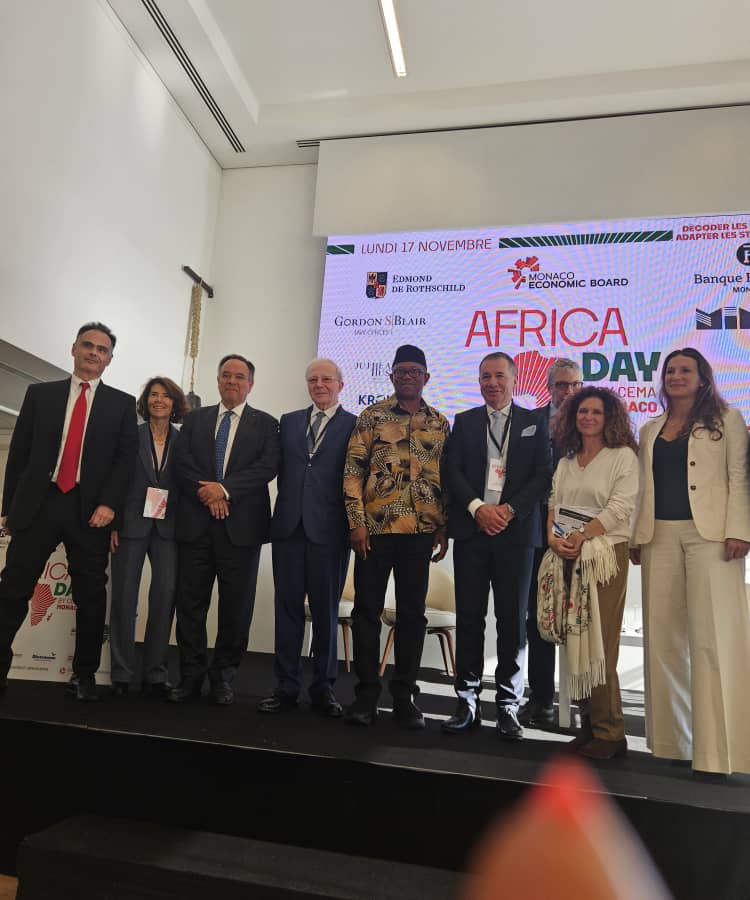 PeterObi's tweet image. Why Nigeria Remains Africa’s Greatest Investment Frontier 

Yesterday, Monday, 17th November, I was in Monaco as a guest speaker at the 4th Africa Day event, organised by the Club des Entrepreneurs Monégasques en Afrique (CEMA). I spoke on the future of Africa, especially…