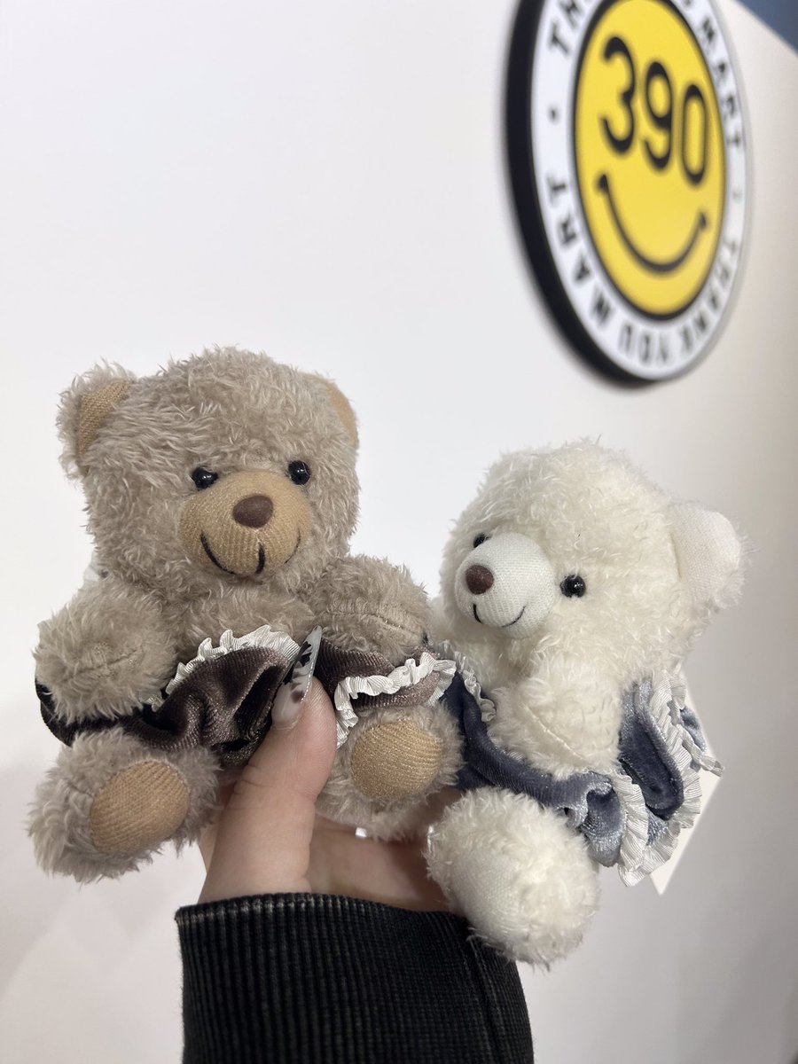 くま 🐻新商品🐻‍❄️ ふわふわなクマのぬいぐるみキーホルダーが 新しく