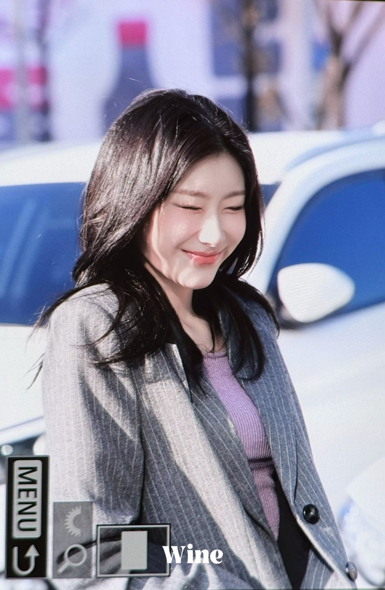 251118 💟

#ITZY #있지 #CHAERYEONG #채령