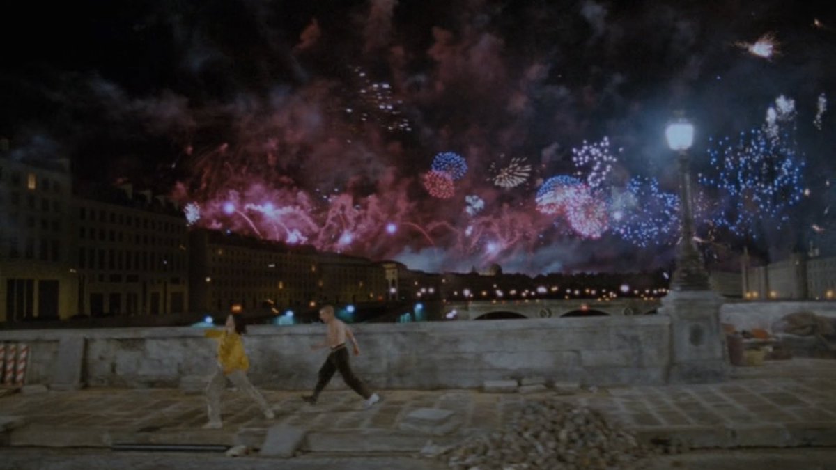 “Merhaba…seni rüyamda gördüm,aşk uyandırdı beni.”
🎬Les Amants du Pont-Neuf