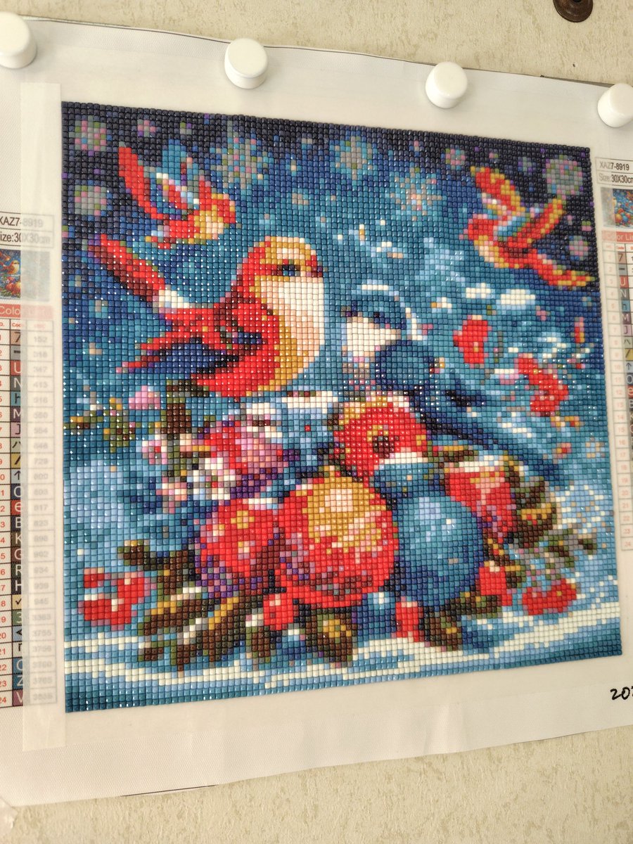 完成☺️ 初めての小さめサイズのスクエア（30×30）青と赤に鳥、華やか