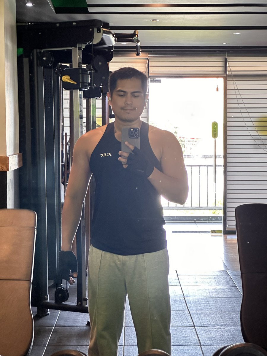 onlypangs02's tweet image. Sana mconvert taba ko sa tiyan as muscle sa biceps. Hahaha