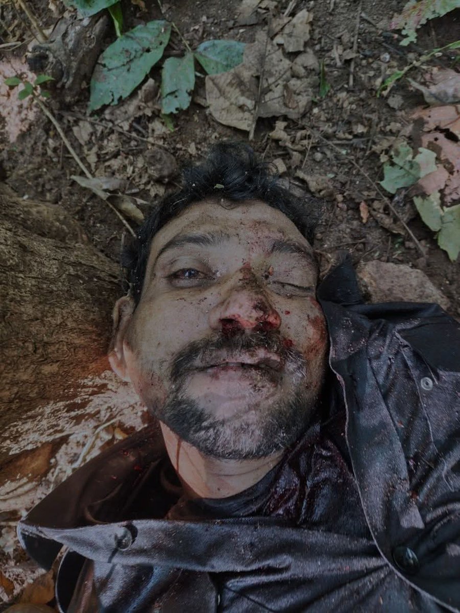 reddyashokap's tweet image. హిడ్మాది ఛత్తీస్‌గఢ్‌ సుక్మా జిల్లాలోని పునర్తి గ్రామం.. హిందీ, గోండి, తెలుగు, కోయ, బెంగాలీ భాషల్లో హిడ్మాకు పట్టు.. హిడ్మా దళానికి అత్యంత శక్తివంతమైన దళంగా పేరు.. భారీ పరేషన్లలో హిడ్మాదే మాస్టర్‌ మైండ్.. భారీ దాడుల్లో స్వయంగా పాల్గొంటూ కేంద్ర బలగాలకు మోస్ట్‌ వాంటెడ్‌గా