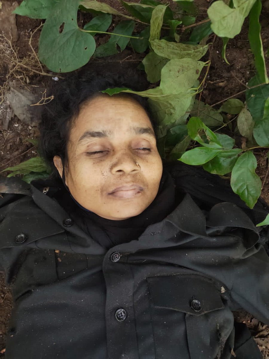 reddyashokap's tweet image. హిడ్మాది ఛత్తీస్‌గఢ్‌ సుక్మా జిల్లాలోని పునర్తి గ్రామం.. హిందీ, గోండి, తెలుగు, కోయ, బెంగాలీ భాషల్లో హిడ్మాకు పట్టు.. హిడ్మా దళానికి అత్యంత శక్తివంతమైన దళంగా పేరు.. భారీ పరేషన్లలో హిడ్మాదే మాస్టర్‌ మైండ్.. భారీ దాడుల్లో స్వయంగా పాల్గొంటూ కేంద్ర బలగాలకు మోస్ట్‌ వాంటెడ్‌గా