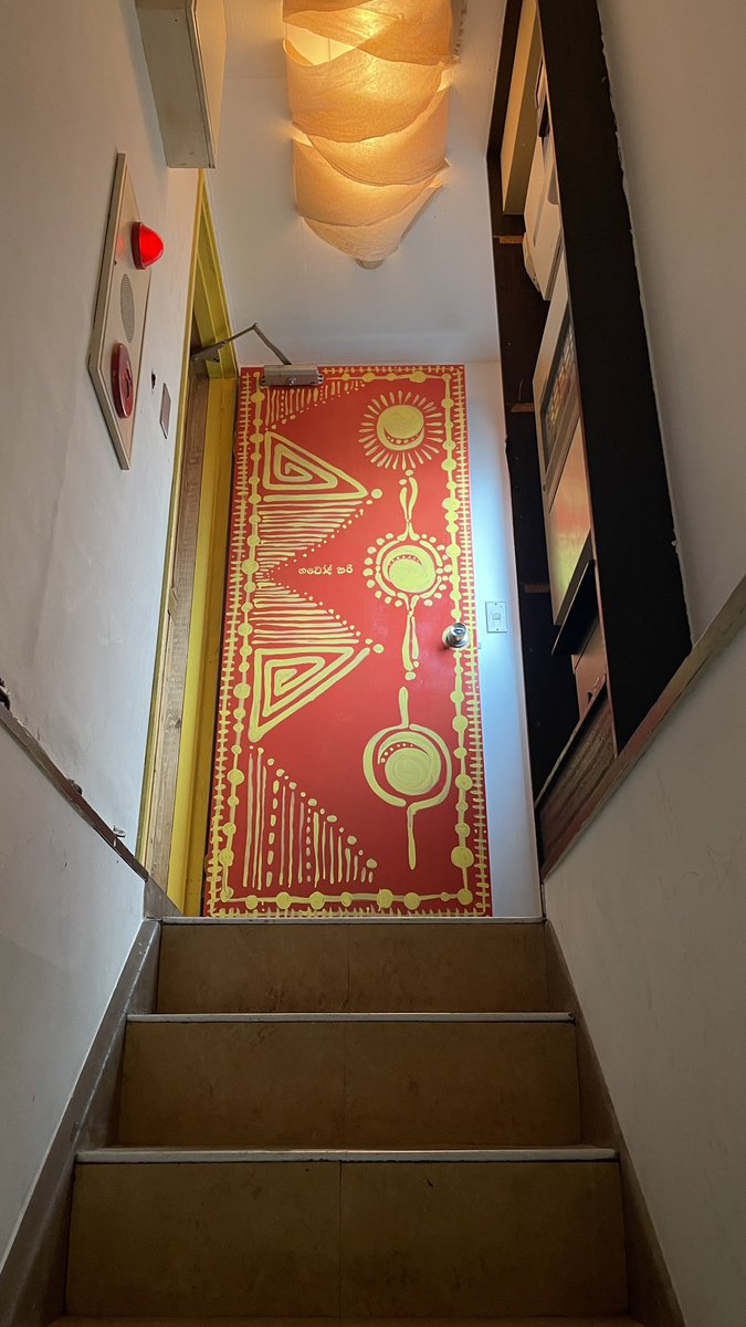 Beeeetrick's tweet image. 下北沢
nawod curry
目の前に開店笑
このビル4Fあったんだ…
盛り付け変わったけど、相変わらずの美味しさ🍛