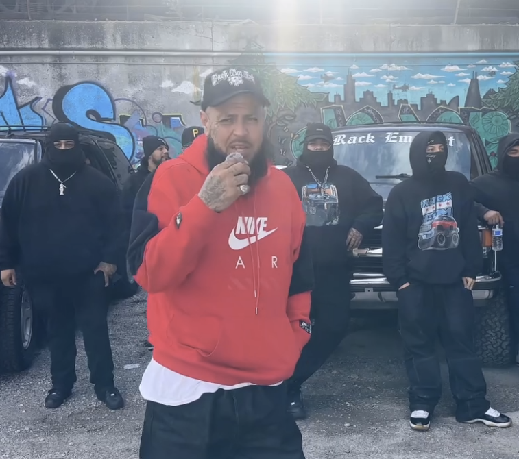 jimmy_rustlin's tweet image. Meet the leader of the Chicago Ramming ICE Gangs, former Mayan and Latin Kings gang member, turned actor/activist is named Ricardo Flores. He goes by his street name Ricky D&apos;Gucci.