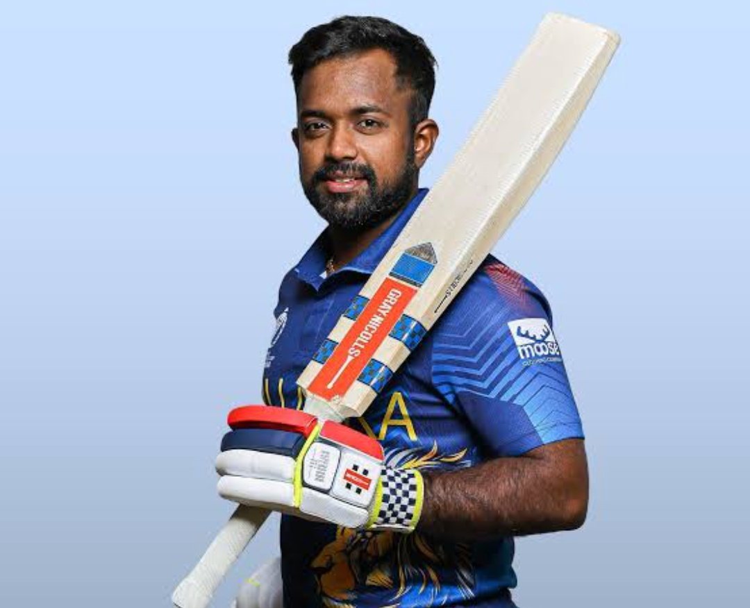 YadavYadav2859's tweet image. ऐसा क्या खिलाया अफरीदी ने !😃

दरअसल पूरी श्रीलंकाई टीम साहिन शाह अफरीदी के घर डिनर के लिए गयी थी ।

जिसमें से दो खिलाड़ी कप्तान चरिथ असालंका और असिता फर्नांडो बीमार पड गये और पाकिस्तान का दौरा छोड़कर वापस लौट रहे हैं। 

हालांकि बोर्ड ने अभी स्पष्ट नही किया है दोनो सुरक्षा या…