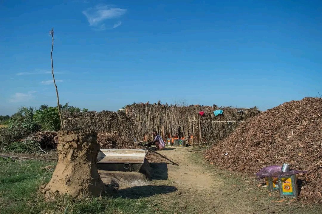 Gramergolpo's tweet image. Nolen Gur, Holds a deep cultural and emotional value among Bengalis.