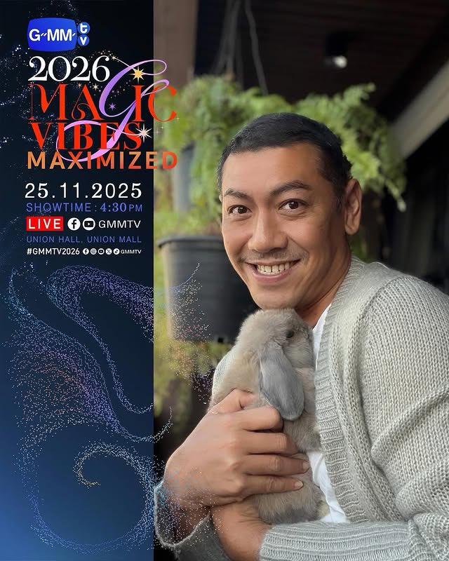 Liqueur_6741's tweet image. ทุกคนนนนน ครบ 4 จริง!!!!!!! พี่เจนไม่ได้ไปงานค่ายนานมากแล้วด้วย!!! เทยเที่ยวไทยมาแน่ 
#GMMTV2026