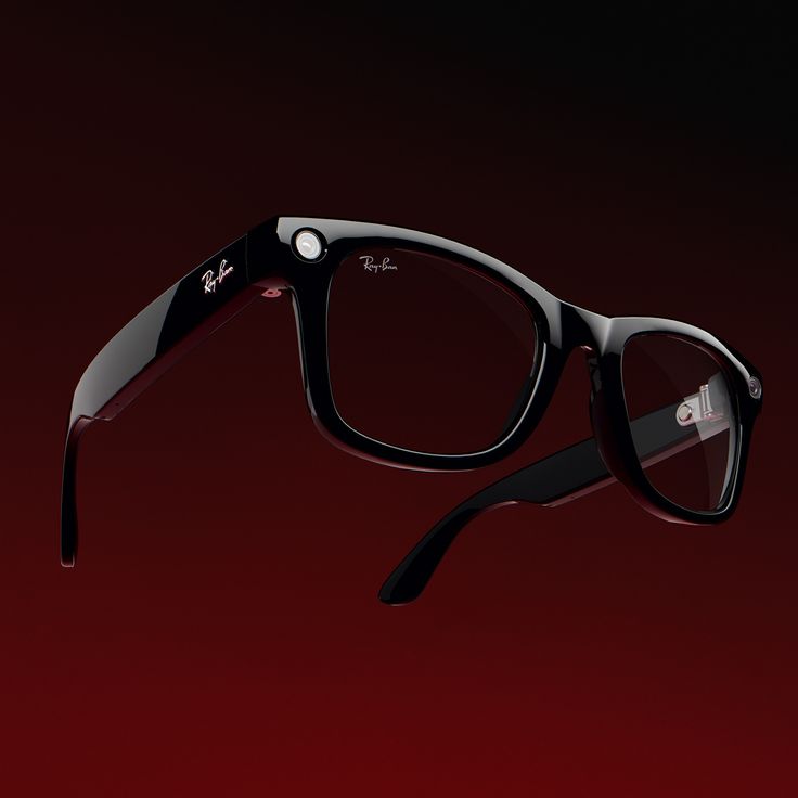 PrashantSinghB_'s tweet image. Meta glasses is the craziest tech ever. It works on this wild combo of camera + mic + AI that literally understands what you’re looking at and answers you in real time. Future right on your face.