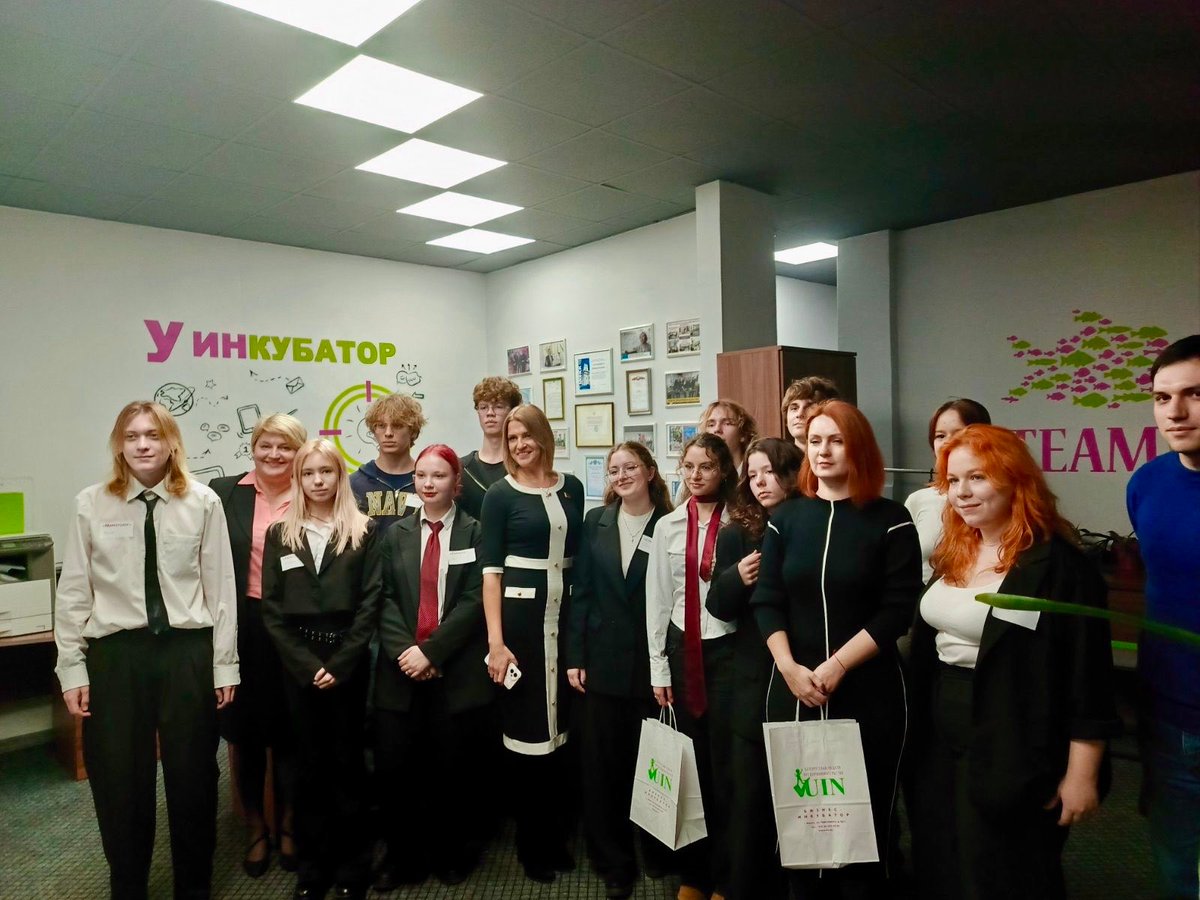 up_uin's tweet image. Старт Белорусской недели предпринимательства дан! 📷
Ярко, познавательно и с размахом — именно так мы открыли Белорусскую неделю предпринимательства во Фрунзенском районе! 17 ноября в нашем инкубаторе малого предпринимательства УП «УИН» было не по-осеннему жарко 
#БизнесИнкубатор