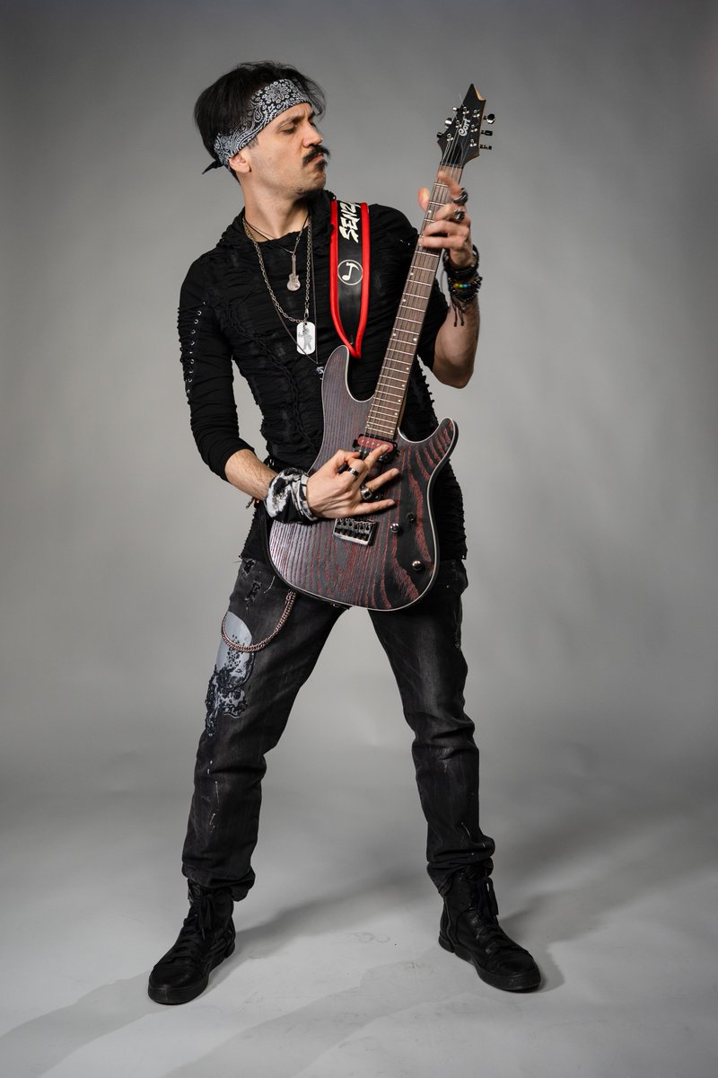 Sabato 22 novembre 2025 il TEATRO ATLANTIC di Borgaro Torinese presenta il MARK THE HAMMER Live Show. Uno spettacolo innovativo di stand-up, comicità, musica e AI.
sguardisutorino.blogspot.com/2025/11/sabato…

#markthehammer #teatro #teatroatlantic #borgaro #dimensioneeventi