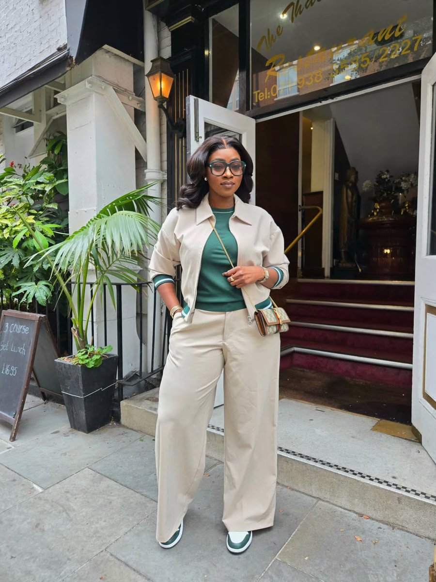 tv3_ghana's tweet image. Start your day with intention and watch everything align.

@TheCookieteeGH #TV3GH