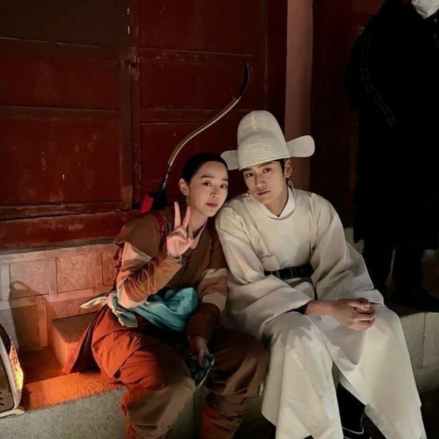 MR QUEEN REUNION I SEE