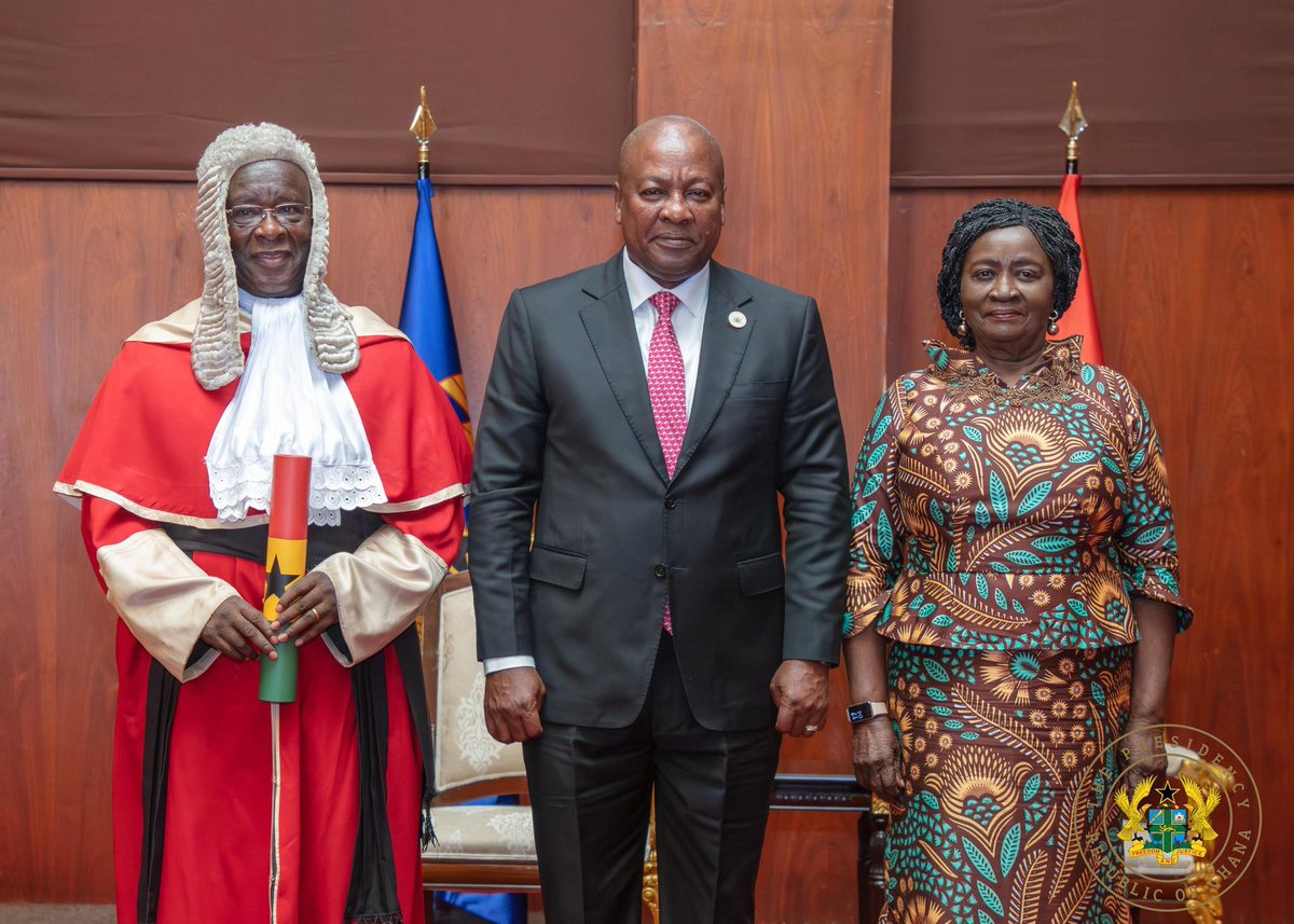 JDMahama's tweet image. Congratulations, Justice Paul Baffoe Bonnie, Chief Justice of the Republic of #Ghana. 

Remember, my Lord Chief Justice, that you stand at the intersection of law, history, and service. The expectations of our people are high, but so too is their hope.
 
You must, therefore, lead…