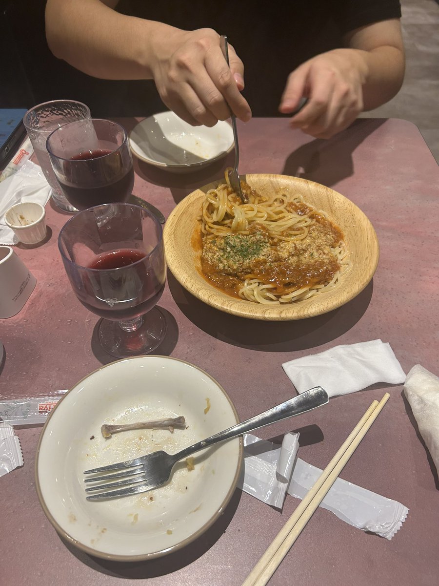 初めてのサイゼ飲みしてみました〜🍷