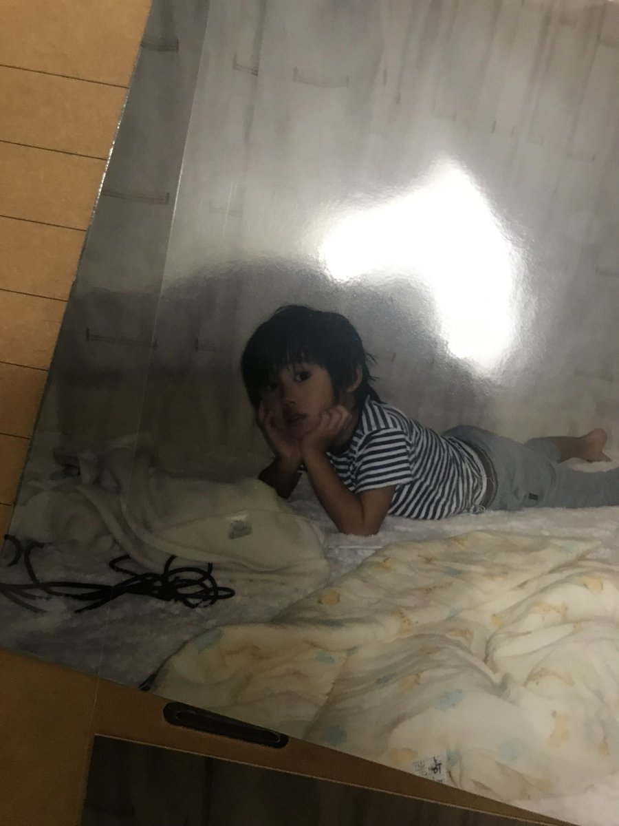 220niconico's tweet image. 子供の頃は誰だってかわいいんだよ

大事なのは今
今を見せろ今を

俺は全部見せれるよ

小学生→今(21)