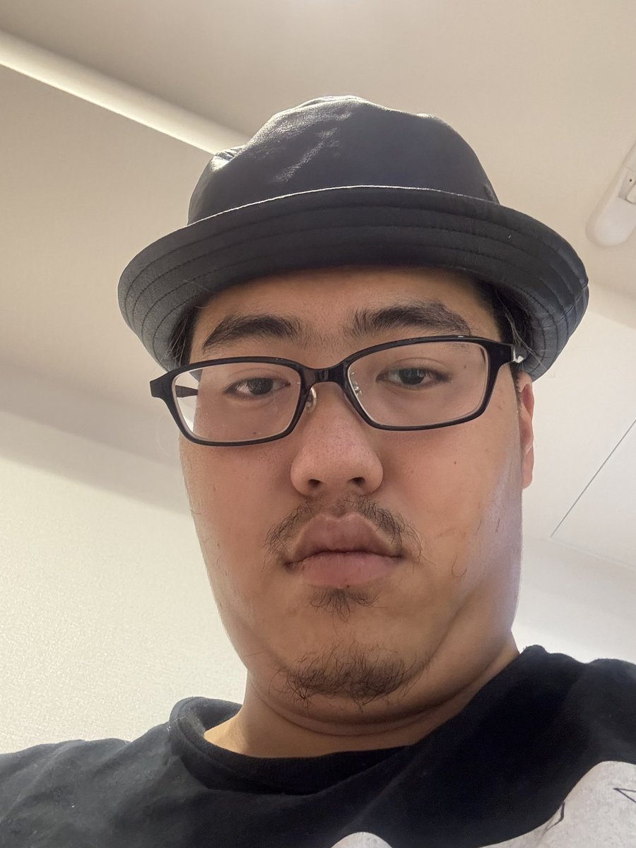 220niconico's tweet image. 子供の頃は誰だってかわいいんだよ

大事なのは今
今を見せろ今を

俺は全部見せれるよ

小学生→今(21)