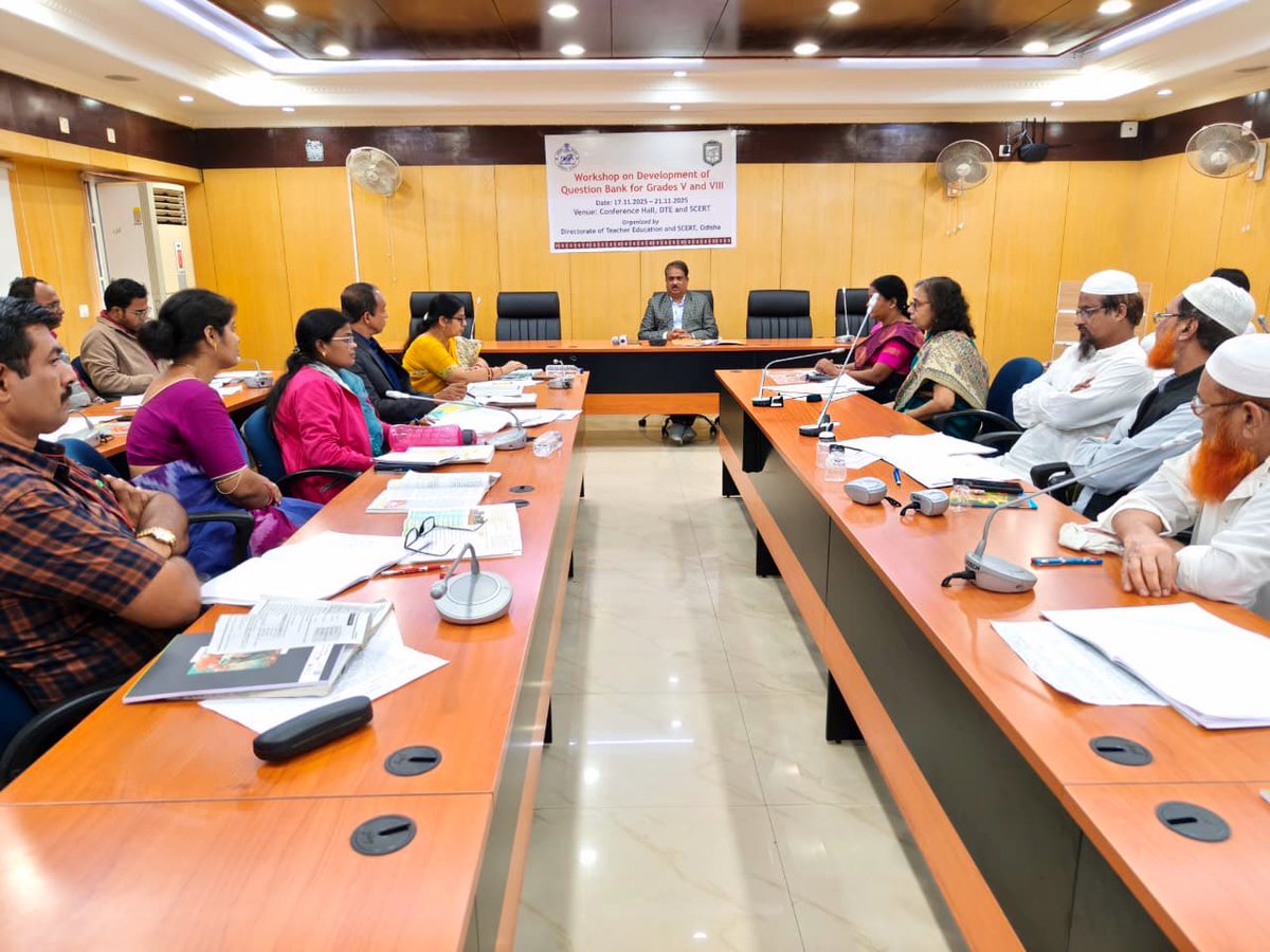 SMEOdisha's tweet photo. The Directorate of TE & SCERT is conducting a 5-day workshop (17–21 Nov) to develop a Question Bank for Classes V & VIII at the SCERT Conference Hall. 35 subject experts, including teachers, DIET faculty & SCERT members, are participating.
#EducationOdisha #AssessmentFramework https://t.co/YJNseceR6p