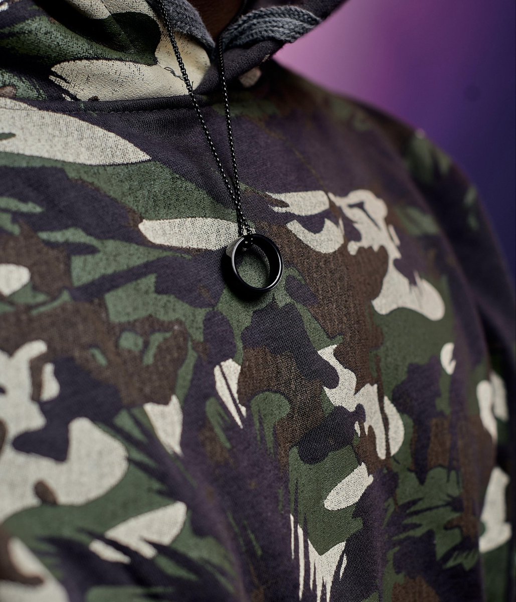 codellins's tweet image. It’s my first time building on @base, and I’m excited to introduce Reeng, the world’s first wearable stablecoin wallet. Reeng is a ring you can wear, tap to pay anywhere it’s accepted.