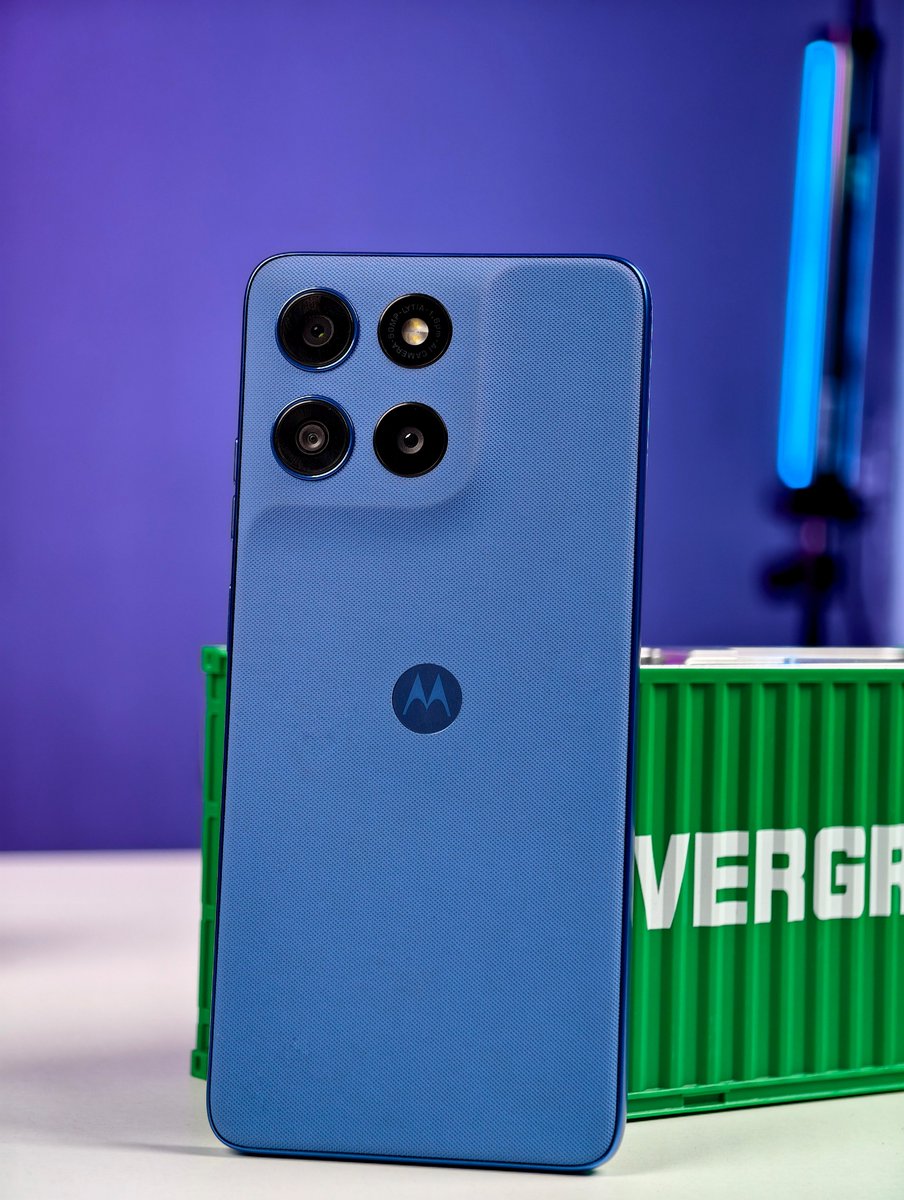 stufflistings's tweet image. This is the moto g57 Power, launching on November 24th.

- Snapdragon 6s Gen 4
- Android 16
- 50MP LYTIA 600
- 7000mAh battery
- 120Hz FHD+
- Gorilla Glass 7i
- IP64