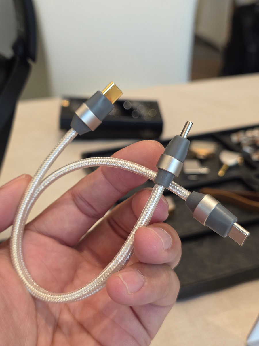 ddhifi_com's tweet image. From crystal-clear connections to sleek organization solutions, we've got you covered. So, which one has caught your eye? 👀

Stay tuned for the launch details – and get ready to give your audio setup the upgrade it deserves. ✨

#ddHiFi #AudioAccessories #ComingSoon