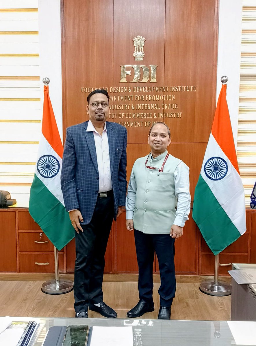 leatherssc's tweet photo. Sanjay Kumar, CEO of LSSC, met with Shri Vivek Sharma, IRS, Managing Director of the Footwear Design &amp; Development Institute (FDDI), Noida, to explore new avenues for collaborative, industry-focused training programmes.

#LSSC #FDDI https://t.co/042TNShSOx
