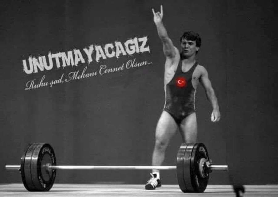 🥇 46 Dünya Rekoru
🥇 3 Olimpiyat Şampiyonluğu
🥇 7 Dünya Şampiyonluğu
🥇 7 Avrupa Şampiyonluğu

🌟Unutulmaz: 𝓝𝓪𝓲𝓶 𝓢𝓾̈𝓵𝓮𝔂𝓶𝓪𝓷𝓸𝓰̆𝓵𝓾

“Ben sadece Türk değil, Türkoğlu Türk'üm ve Türk olarak öleceğim!”

Dünya Halter tarihinin ve Türk sporunun efsanesi, kıymetli