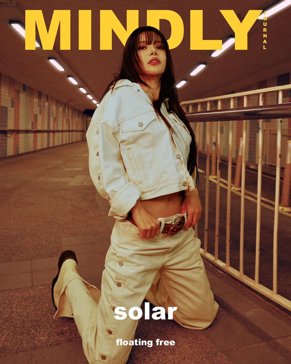 DragonKazoo77's tweet photo. 251118 Solar Douyin
Latest Photos 📷
Digital Cover with @mindly.journal @levis @levis_hongkong 2025 MINDLY.JOURNAL With Solar 🌞
#levisHK #MINDLYJOURNAL #SHARETHESAMEMIND
🔗https://t.co/roTxTFFEU8
++
#Floating_Free #SOLAR #솔라 #頌樂 #MAMAMOO #마마무 @RBW_MAMAMOO https://t.co/voi7egrCD8