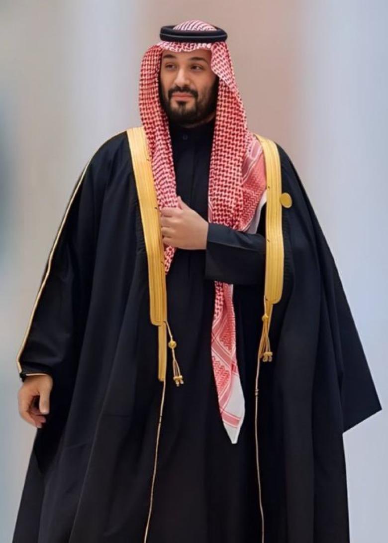 ملك العرب وخليفة المسلمين ..
وذي ما يعجبه ينطح جبل ..