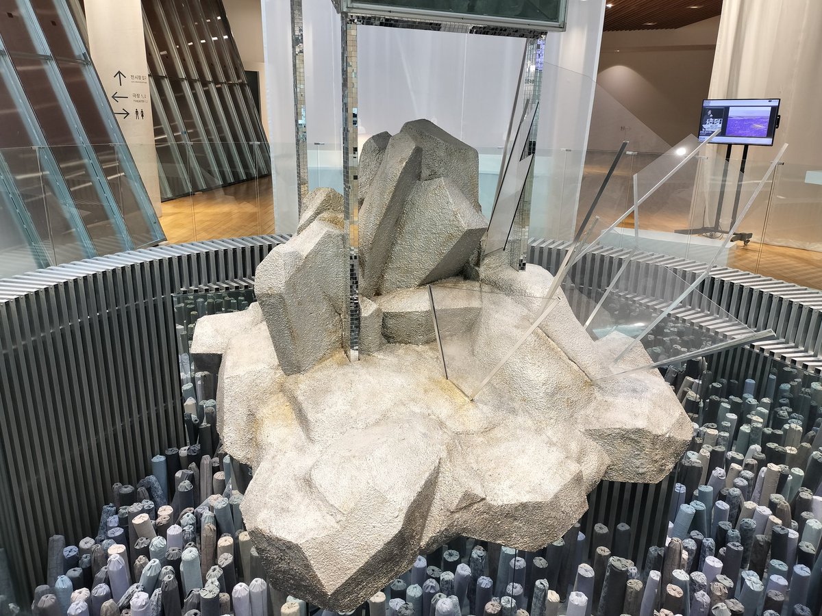 韓国 人間文化財 梁 世珠 先生作の面 韓国光州 国立アジア文化殿堂☺