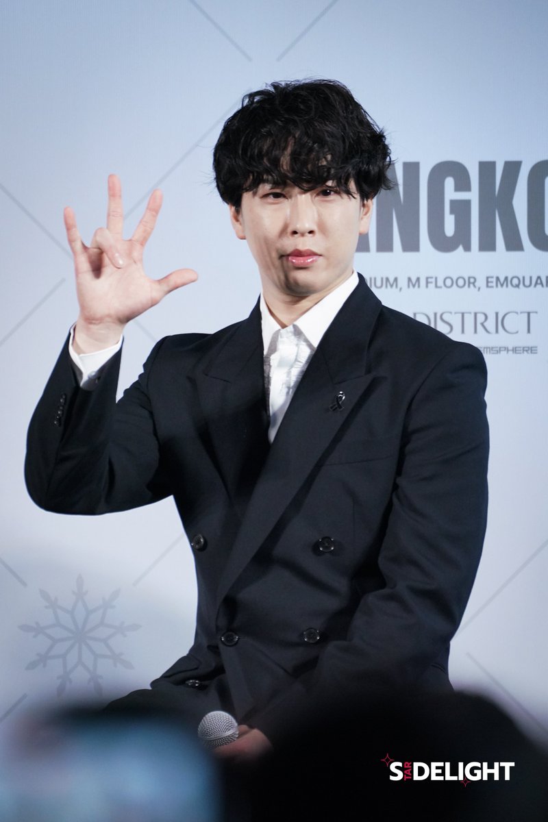 StarDelight_ent's tweet photo. #RyotaMiyadate ในงานแถลงข่าว Snow Man 1st POP - UP in BANGKOK

#SnowMan #SnowMan1stPOPUP #SnowMan1stPOPUPBANGKOK
#宮舘涼太 https://t.co/WlRB4XPYJZ