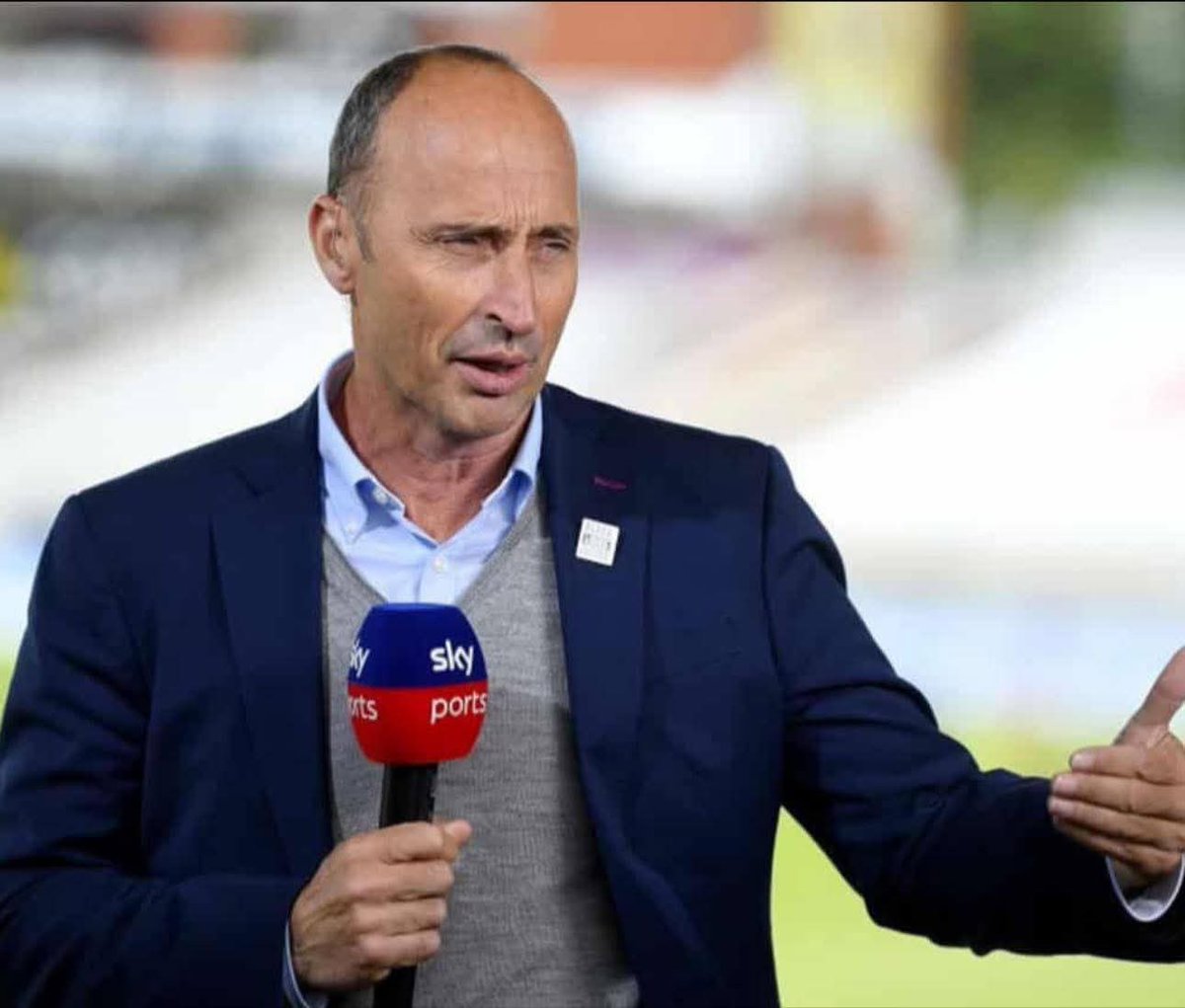 uroojjawed12's tweet image. میں انتظار میں ہوں کہ آئی سی سی سی بھمرا پر کب پابندی لگائے گی 
انگلینڈ کےسابق کپتان اور معروف کمنٹیٹر  ناصر حسین نے  بھارت کے فاسٹ باولر بھمرا کی جانب سے ساؤتھ افریقہ کے کپتان ٹیمبا باوما کو گالیاں دینے پر آئی سی سی سے سخت  سزا کی درخواست کردی آئی سی سی کو چاہئے کہ فوری طور پر…