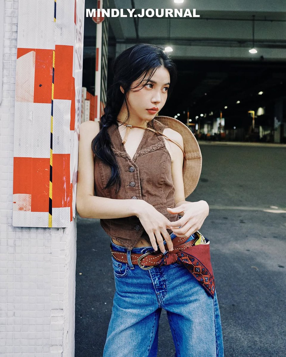 solarteam221's tweet photo. [📷] INSTAGRAM POST 

Digital Cover with @mindly.journal
@levis @levis_hongkong

2025 MINDLY.JOURNAL With Solar ❤️

#levisHK
#MINDLYJOURNAL
#SHARETHESAMEMIND

#SOLAR #솔라 https://t.co/7dLm8BgD4P