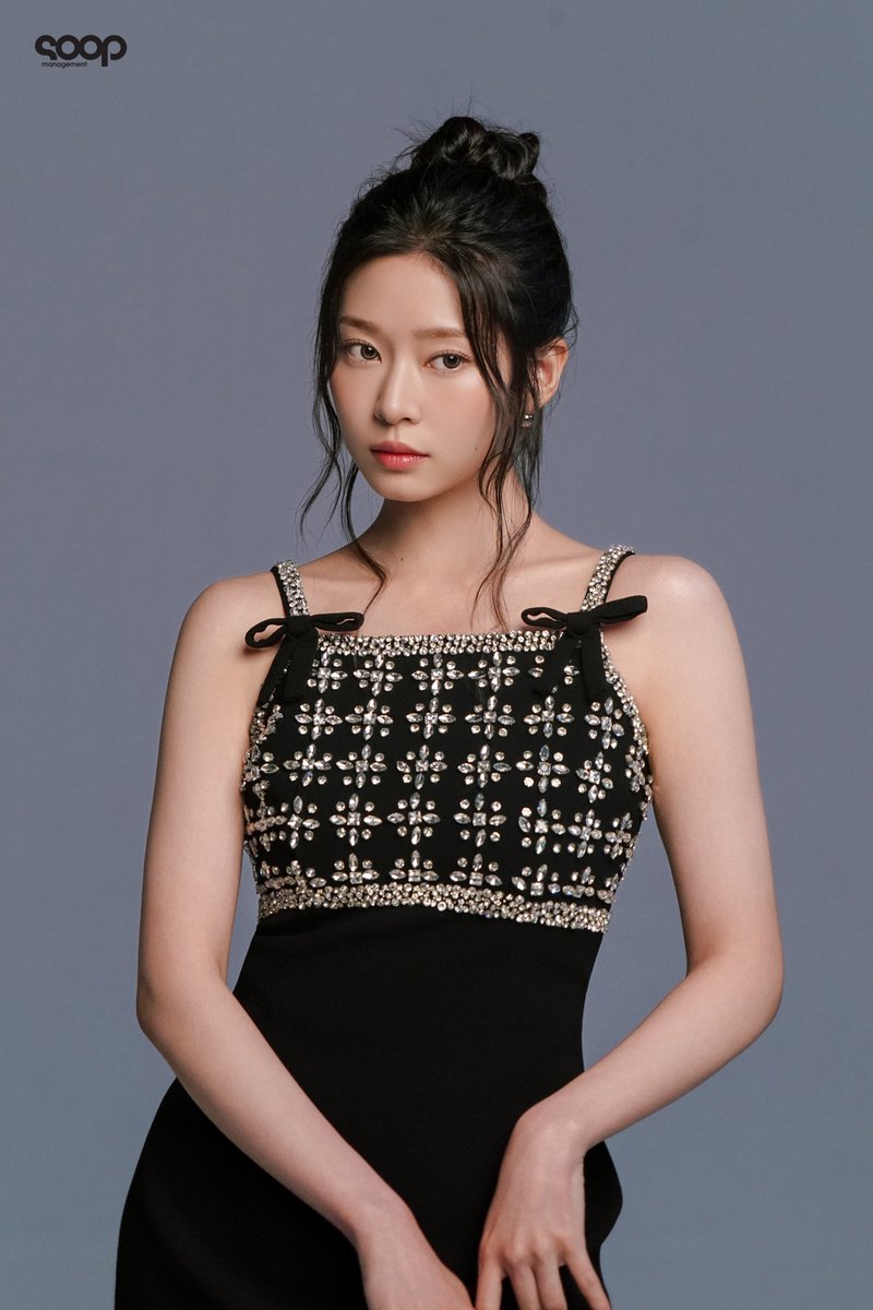 soop_ent's tweet image. 올림머리 민주가 좋다고 말해
└ 올림머리 민주가 좋아