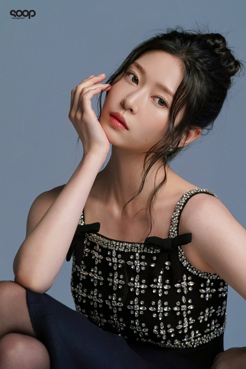 soop_ent's tweet image. 민주가 이렇게 예쁘면 숲블리 심장은 오늘도 야근각💓