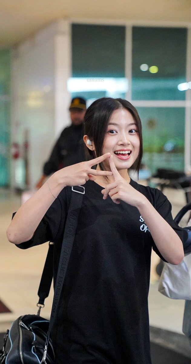 🤍. <a href="/RFritzy_JKT48/">Fritzy Rosmerian</a> 

#SymphonyOfColors 
#2ndAnnivGen12
#TwoYearsOfHarmony