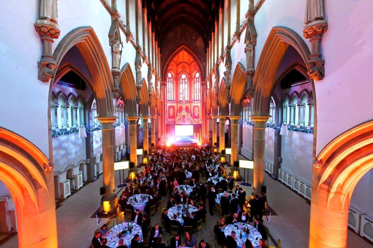 TheMonasteryMcr's tweet photo. When your #PrivateDining backdrop’s literally an architectural masterpiece 👀  
Gothic grandeur? Check ✔️ 
WOW atmosphere? Double check ✔️✔️

Curious about hosting something unforgettable? ℹ️ 🔗 in bio 👆 

#Manchester #Banquet https://t.co/T5zzqfkSmF