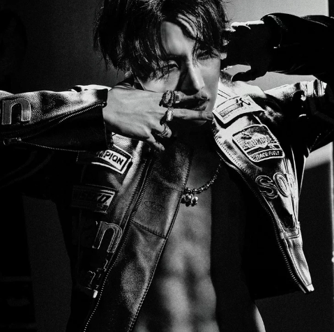 AboutMusicYT's tweet image. Killin It Girl by J-Hope has been named as one of the best kpop songs of 2025.