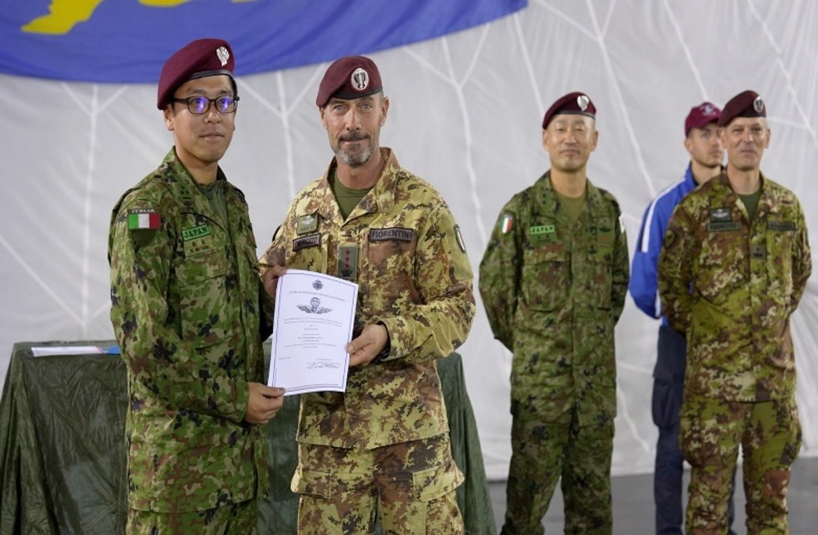 伊国における多国間空挺演習③】 #第1空挺団 は、伊国における多国間