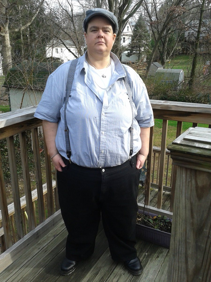 _Bushdidme_'s tweet image. “Vaguely masc” cmon bro