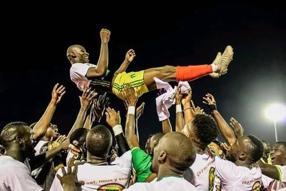 asiratalhubi's tweet image. في مثل هذا اليوم :
المنتخب الوطني يضع قدم له في نهائيات امم افريقيا لأول مرة في تاريخه