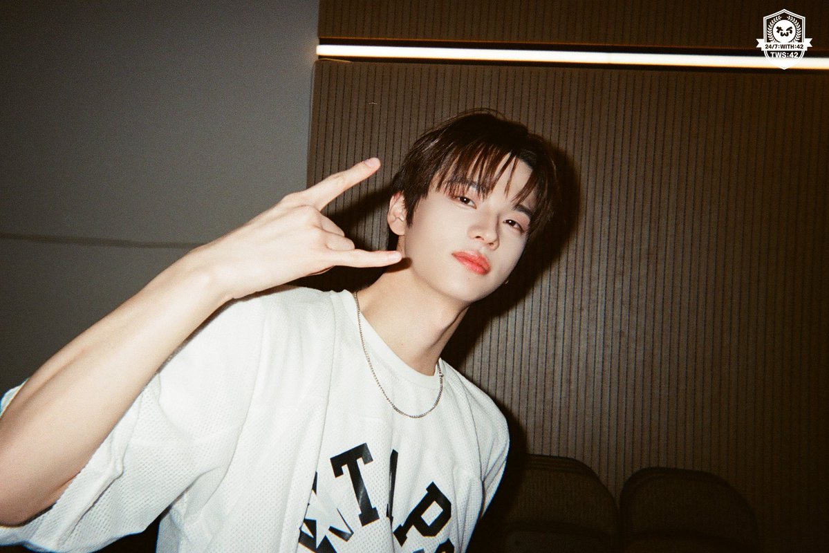 sparkling_yu's tweet image. 251118 [TWS:42] TWS:film ‘play hard’ 📸 #2
#신유 #투어스 #SHINYU #TWS