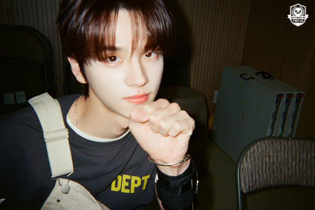 sparkling_yu's tweet image. 251118 [TWS:42] TWS:film ‘play hard’ 📸 #2
#신유 #투어스 #SHINYU #TWS