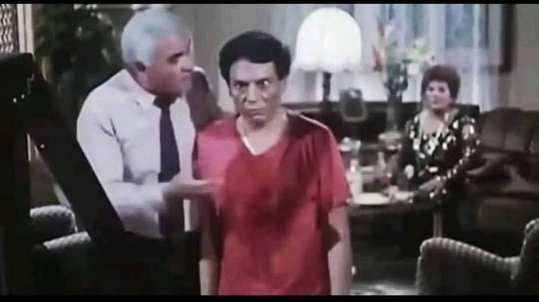 ما قولتلك كار الجواز ده مش كارك.. عملت فيها عمرو أديب
 و شوحت بإيدك كده وقعدت تقول إستقرار وأسرة 
عجبك منظرك ده 😭😂