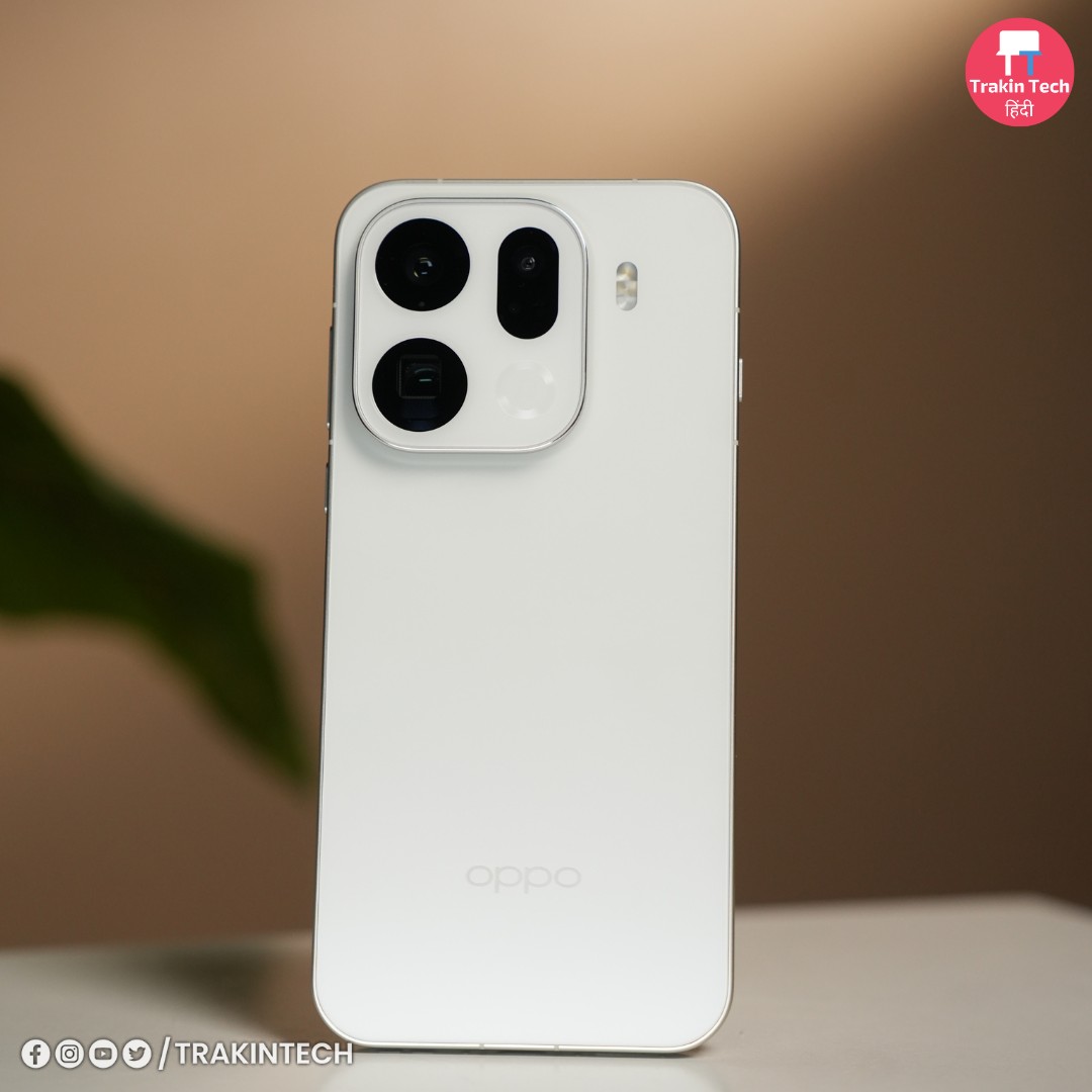 TrakinTech's tweet image. Oppo Find X9, X9 Pro Launched in India🇮🇳

📱6.59” 1.5K | 6.78” 2.8K LTPO 120Hz AMOLED Display
💾MediaTek Dimensity 9500 (3nm) SoC
📸50MP (Main) + 50MP (3x Telephoto) | 200MP (Hasselblad Camera) + 50MP (UW) Rear Cameras
🤳32MP | 50MP Front Camera
🔋7025mAh | 7500mAh Battery
⚡80W…