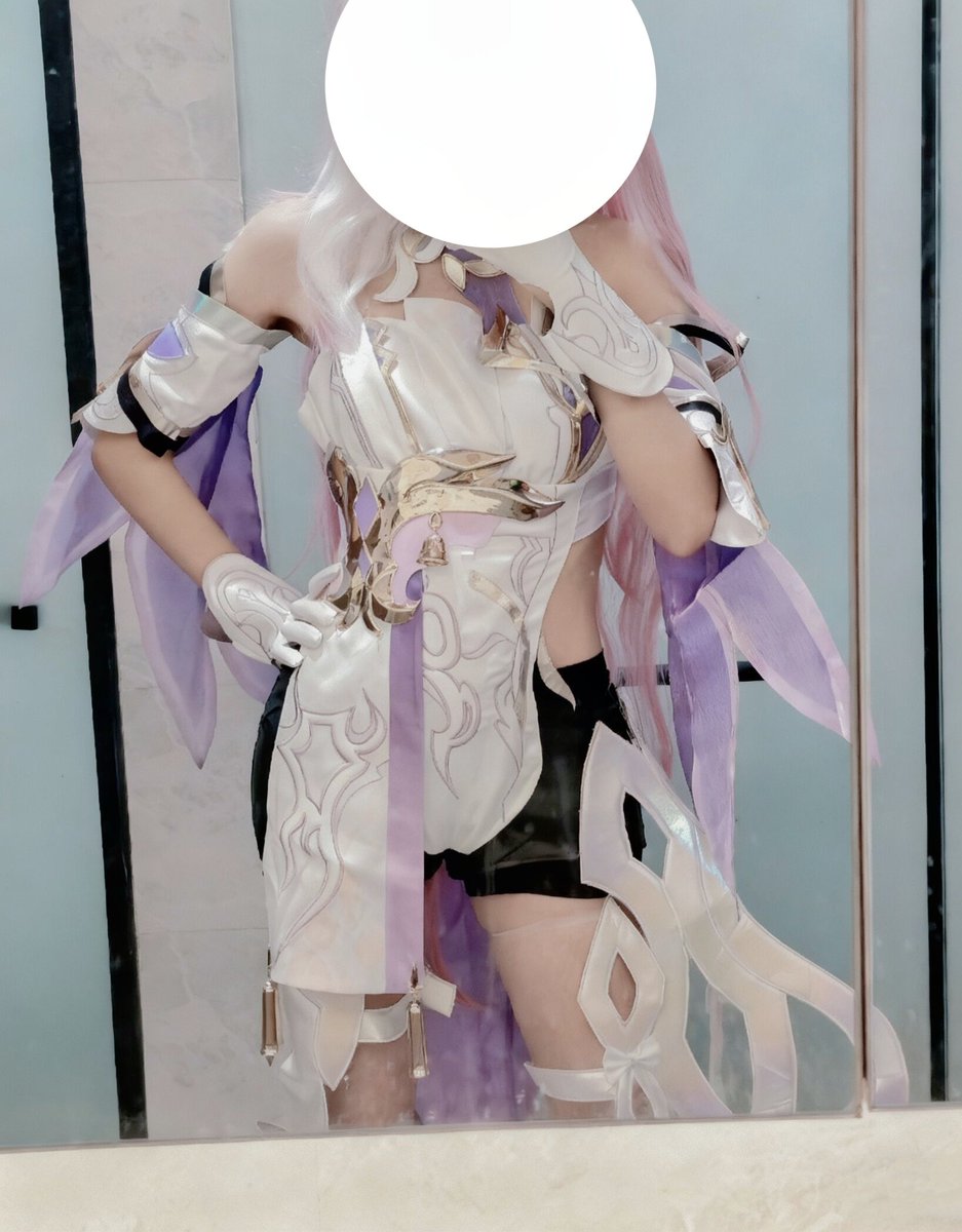 Elysia_cxx's tweet image. 约到同学我就狂
让我给钱我装糖
好马不吃回头草
好片别删不好找
好话我只说一遍
好片我得看三遍
男人再穷不能卖
价格到位那叫爱
#爱莉希雅 #人之律者 #cos 
次元依的爱莉人律