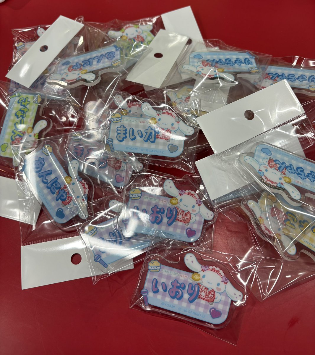 ここ最近とんでもない入荷量で逐一ご紹介はできないのですが